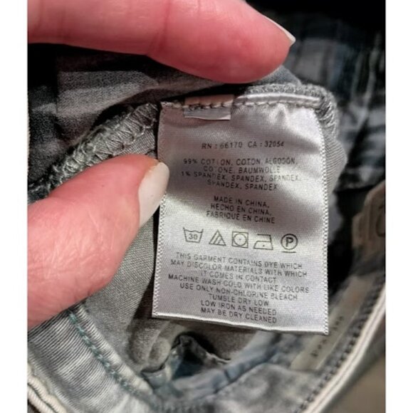 Anthropologie Relaxed Chino Shorts - Grey Acid Wash Stretch 6" Inseam - Picture 4 of 4